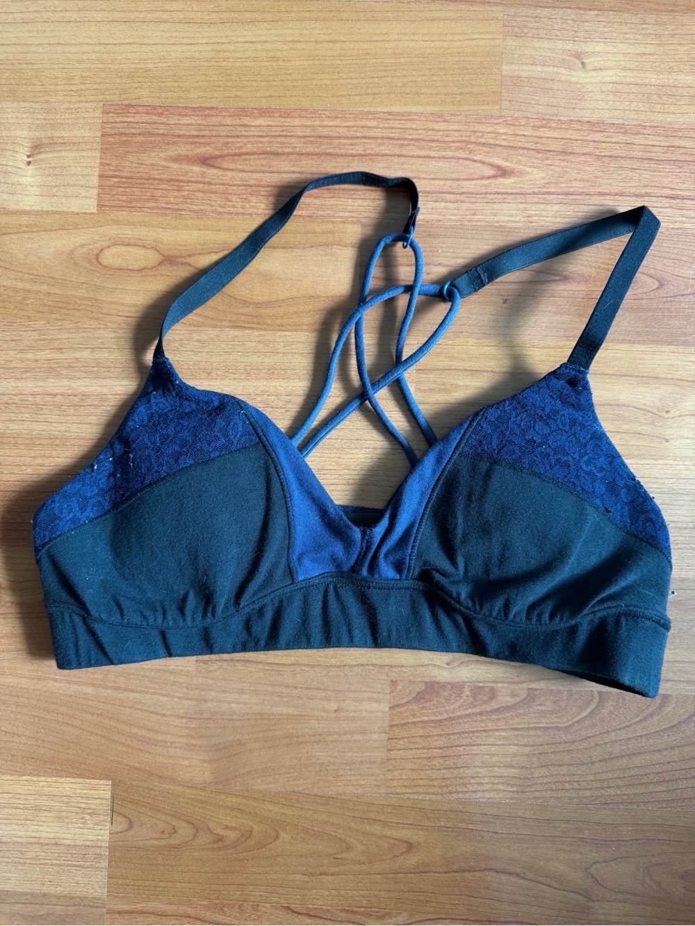 Aerie Strappy Lace Black and Blue Bralette- Size Medium